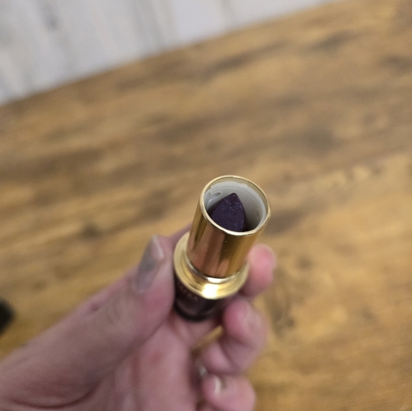 New Jafra Treatment Lipstick - Picture 10 of 10